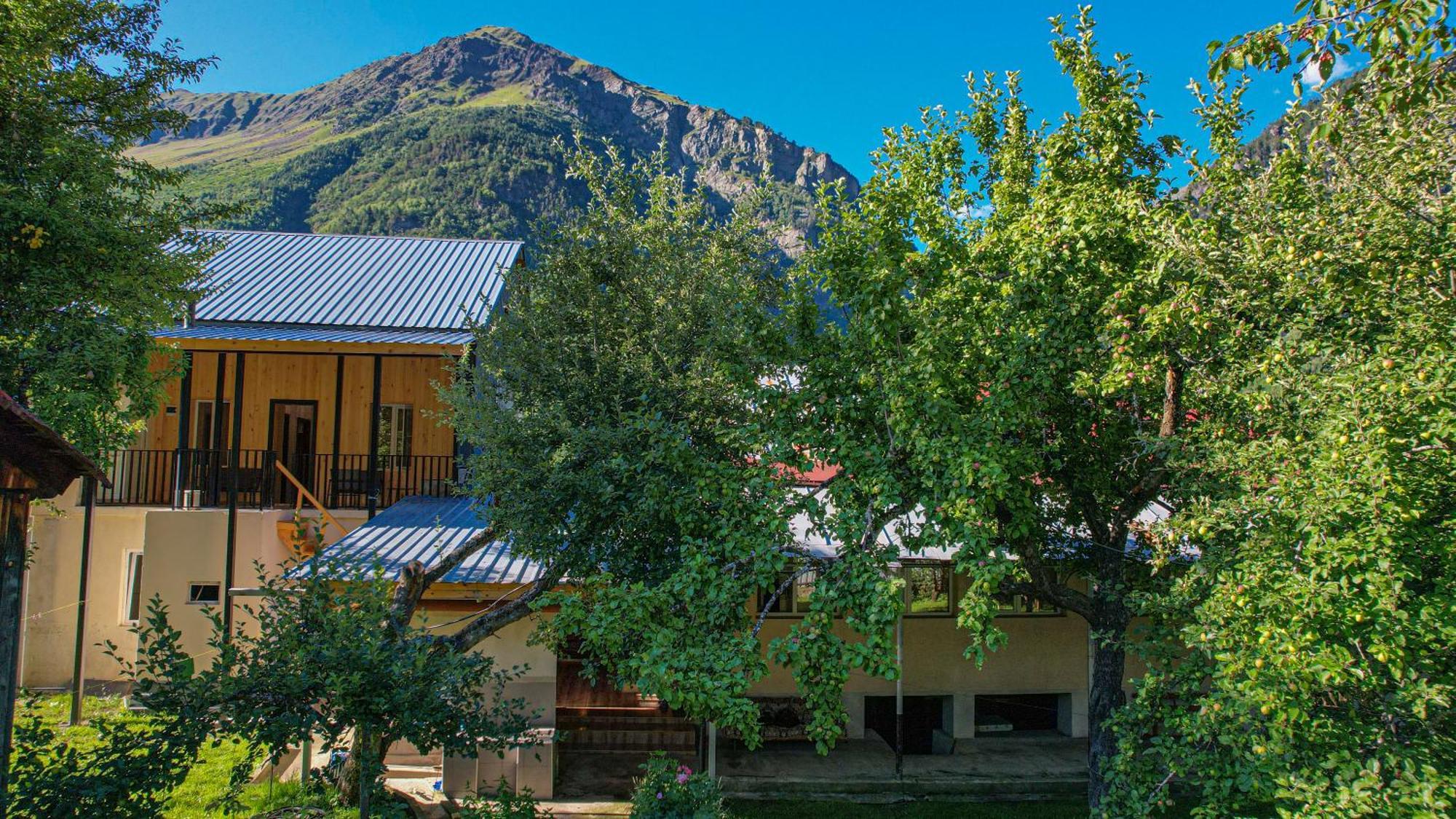 Givi Kakhiani'S Guesthouse Zhabeshi Kültér fotó