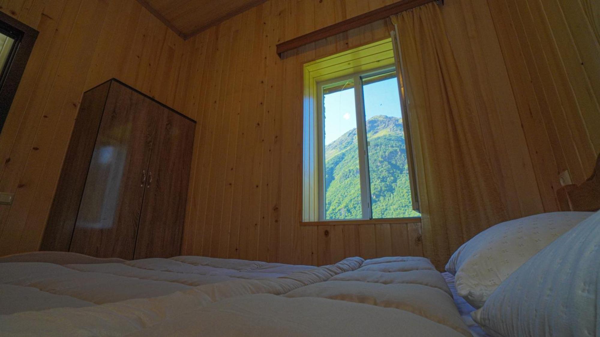 Givi Kakhiani'S Guesthouse Zhabeshi Kültér fotó