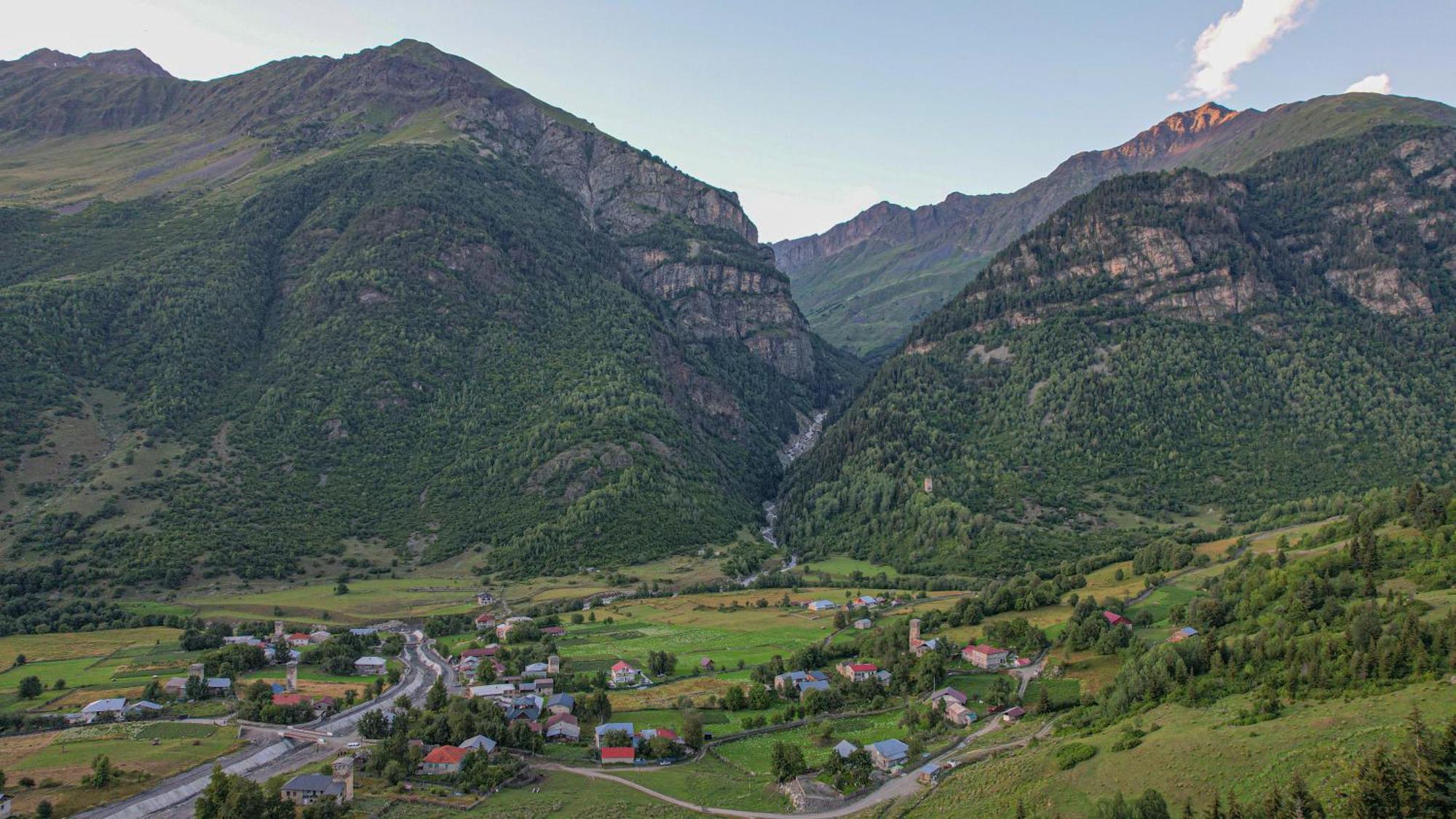 Givi Kakhiani'S Guesthouse Zhabeshi Kültér fotó