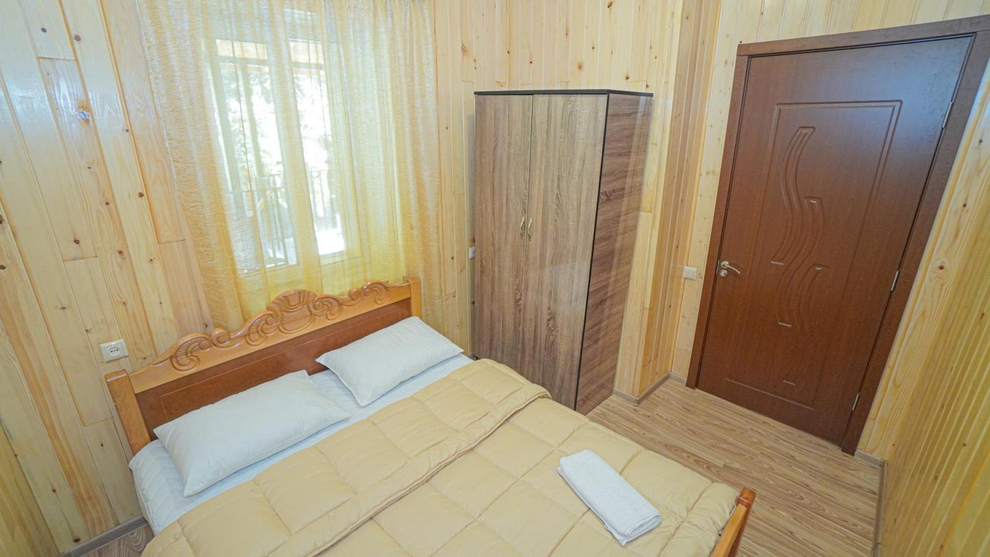Givi Kakhiani'S Guesthouse Zhabeshi Kültér fotó