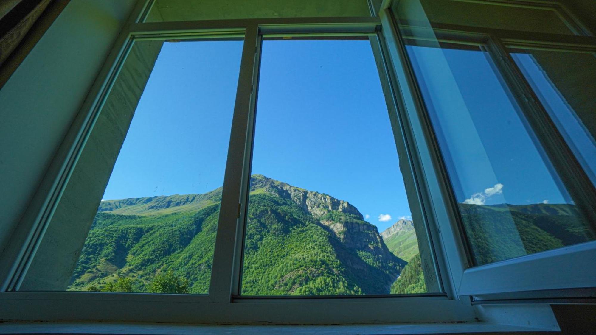 Givi Kakhiani'S Guesthouse Zhabeshi Kültér fotó