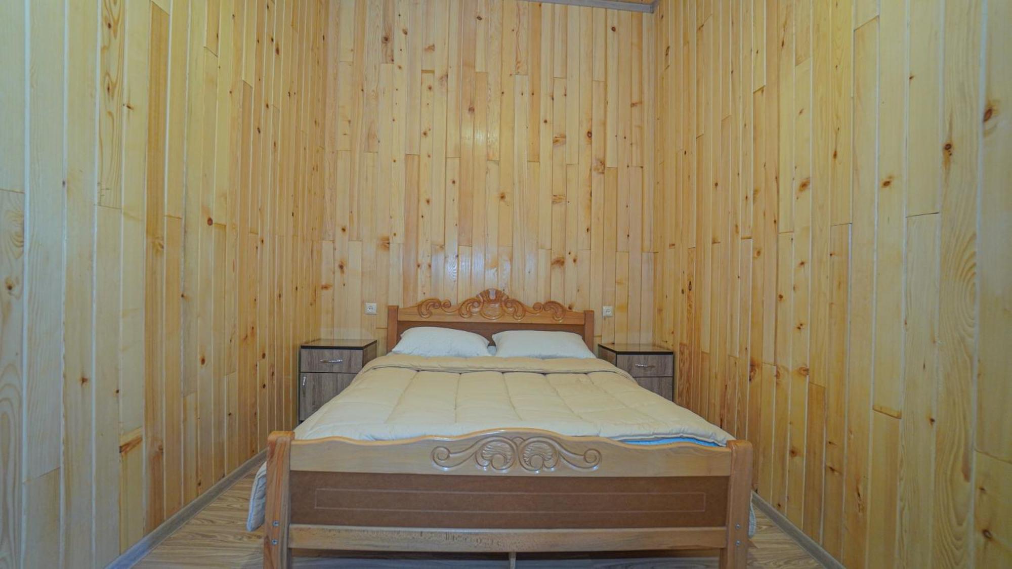 Givi Kakhiani'S Guesthouse Zhabeshi Kültér fotó